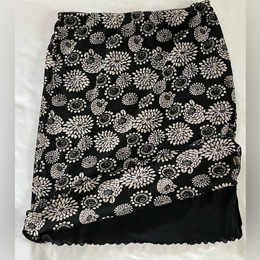 Y2K City DKNY Ruffle Hem Skirt